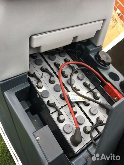 Поломоечная машина Nilfisk br755