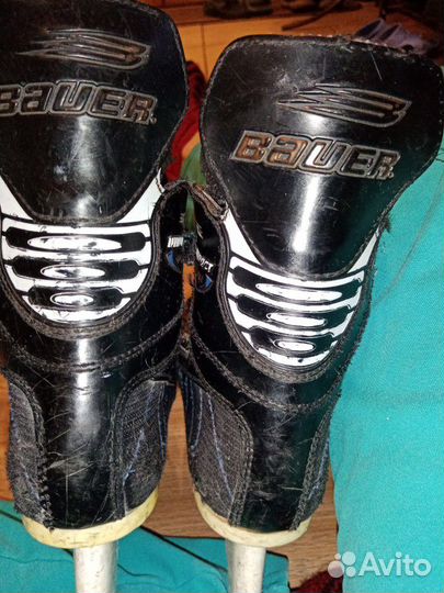 Хоккейные коньки