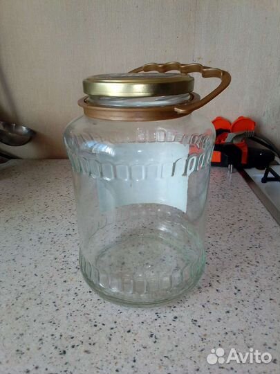 Пустая пивная банка