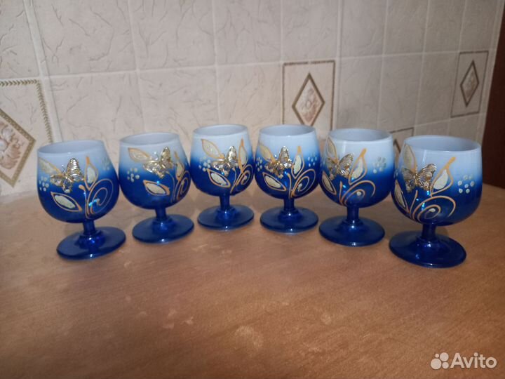 Фужеры бокалы и стаканы