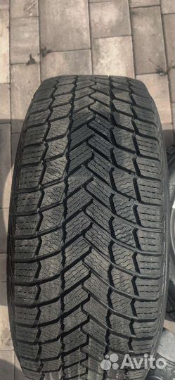 Michelin X-Ice Snow 215/55 R17 98H