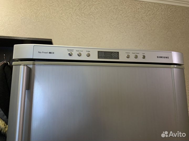 Холодильник samsung неисправный