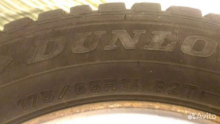 Dunlop SP Winter ICE02 175/65 R14 82T + диски Лада