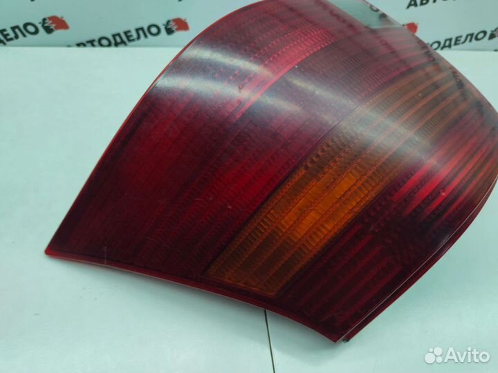 Фонарь задний правый Volkswagen Golf MK4 1999 г.в