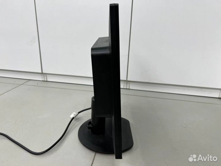 Мониторы Philips 19S4LSB5