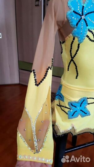 Гимнастический костюм для выступлений или для фигу