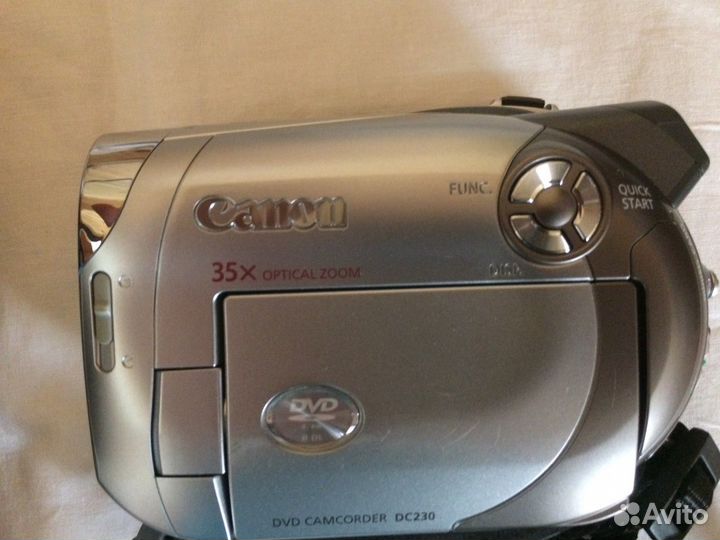 Продаю Видеокамеру новую