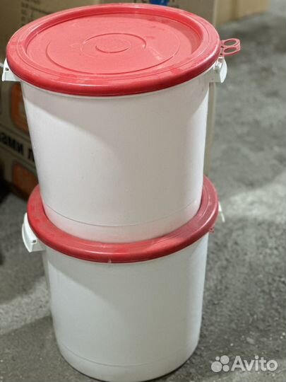 Емкость для воды с крышкой 20 литров