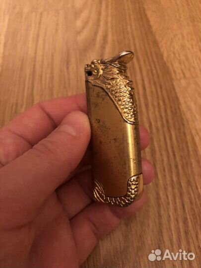 Зажигалка золотой дракон