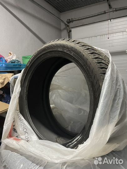 Yokohama Ice Guard IG65 245/45 R19 102