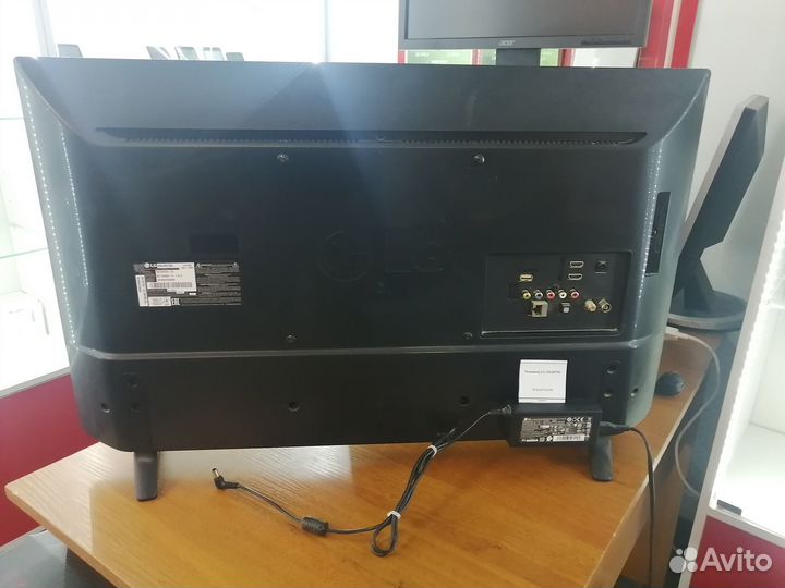 Телевизор LG 32LH570U