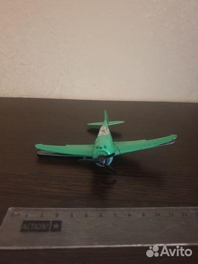 Модель самолет. СССР. Металлический