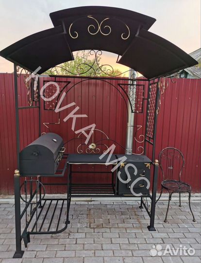 Мангал с крышей