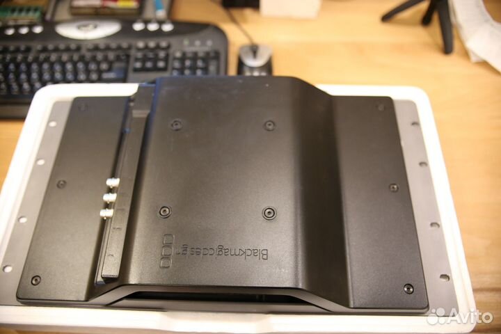 Монитор Blackmagic Smartview 4K