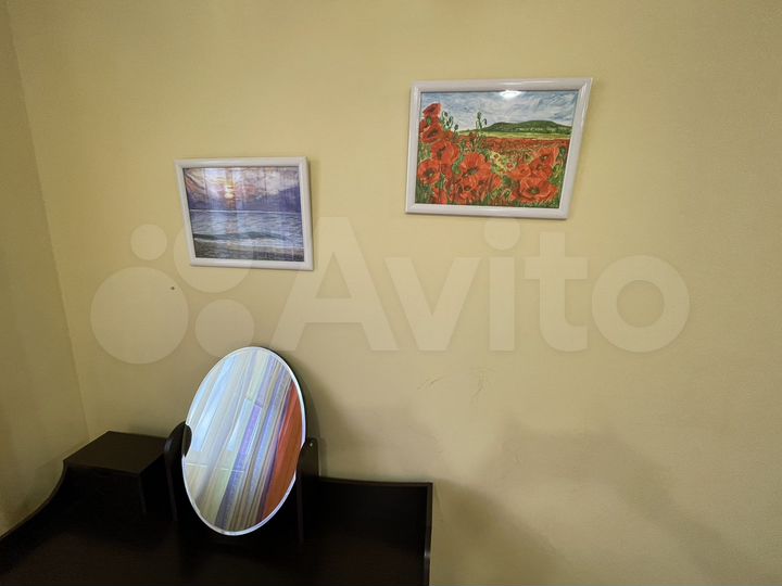 2-к. квартира, 64 м², 8/10 эт.