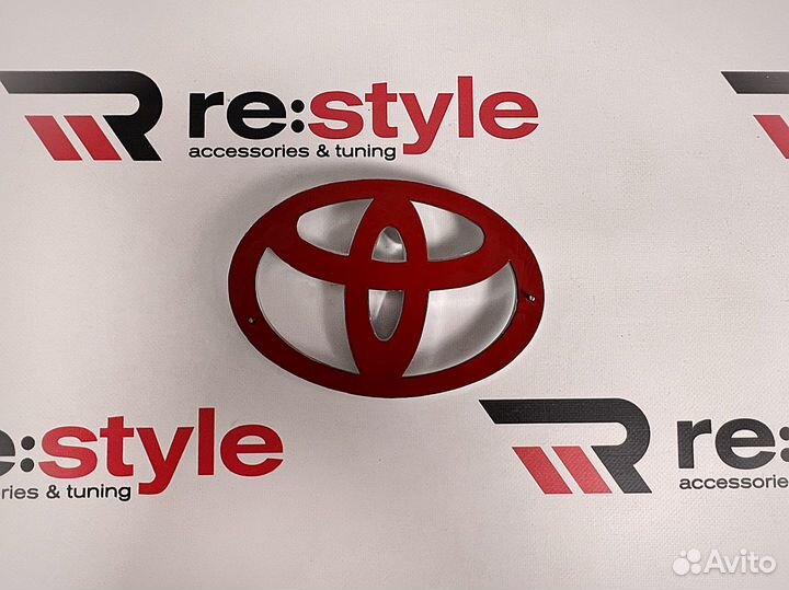 Решетка радиатора Лэнд Круизер 100 2005-2007г