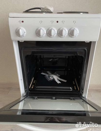 Раковина с тумбой, электрическая плита