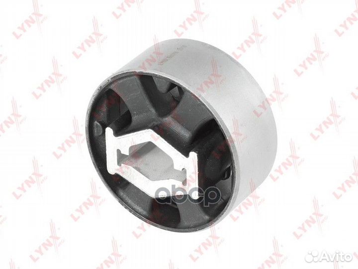 Сайлентблок рычага подвески зад прав/лев B8