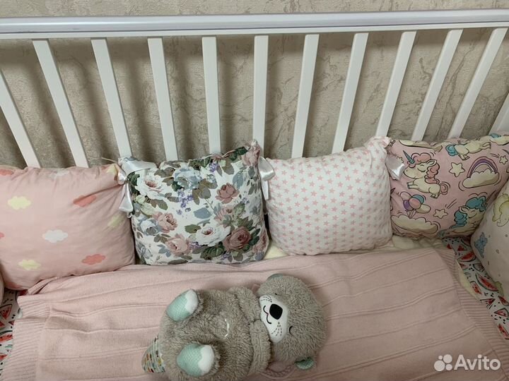 Бортики подушки в детскую кроватку