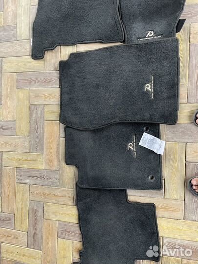 Продаю автомобильные коврики