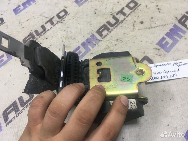 Ремень безопасности задний центр. Рено Сценик 2