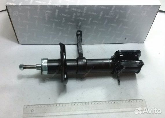 Передняя левая стойка LADA priora