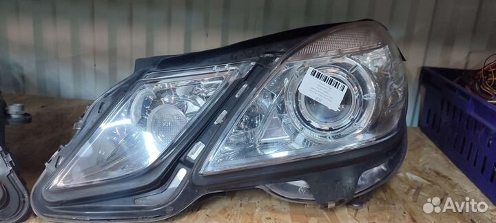 Фара левая правая mercedes W212 ксенон