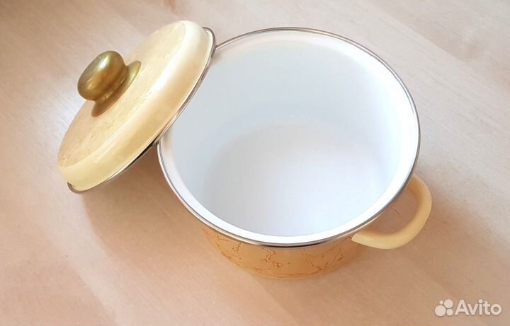 Кастрюля новая для всех типов плит