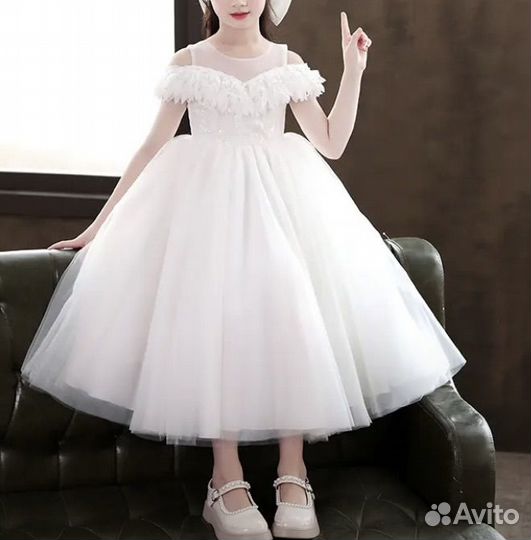 Шикарное белое платье для девочки 120-140