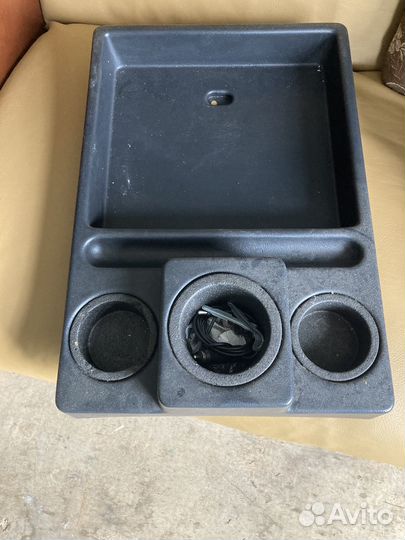 Ящик в кабину атего