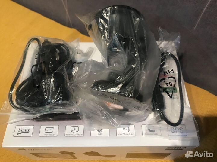 Gps навигатор Navitel E707 magnetic