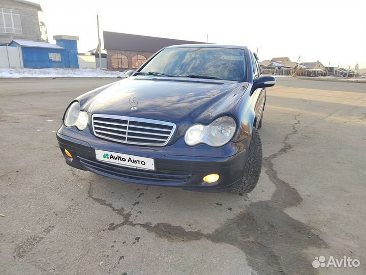 Mercedes-Benz C-класс 1.8 МТ, 2006, 200 000 км