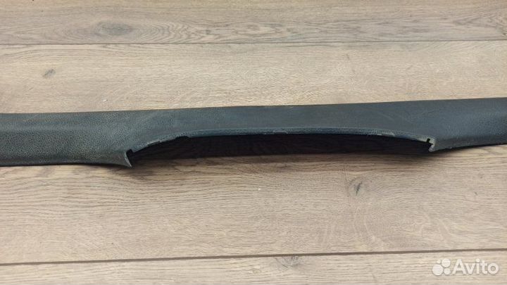 Накладка на порог салона правая Volkswagen Polo 5