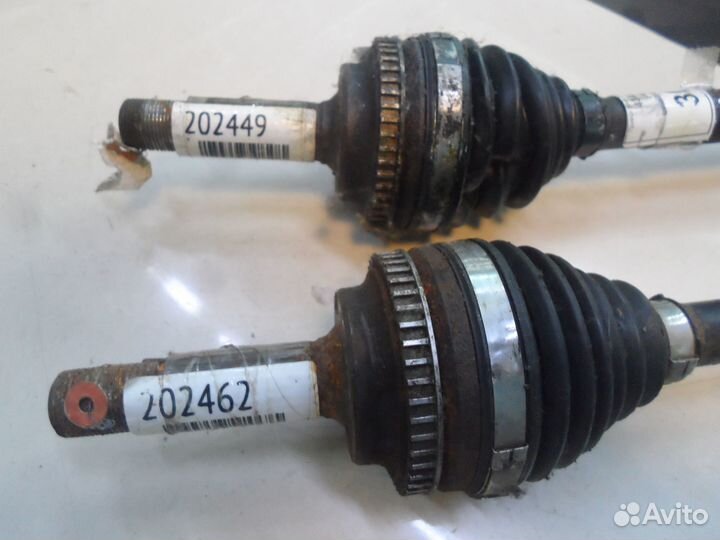 Привод правый передний в сборе Toyota