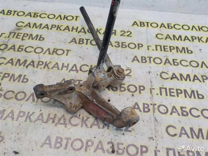 Кулак поворотный задний левый Toyota Camry XV30 2