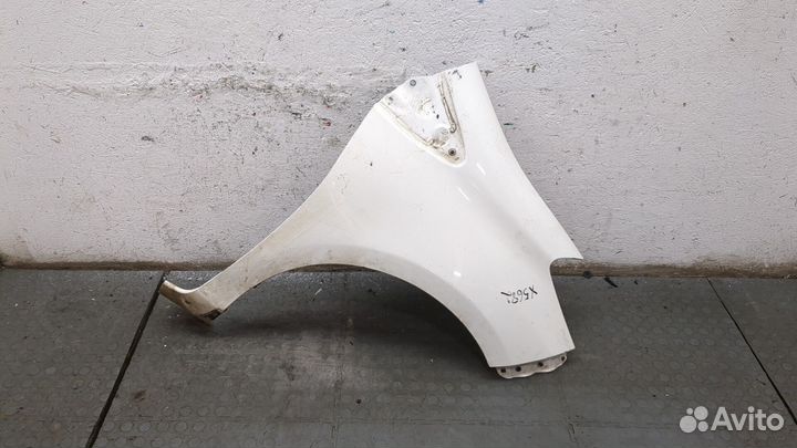 Крыло Toyota Yaris, 2012