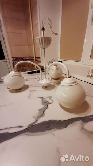 Люстра. 3-х рожковая. Продам