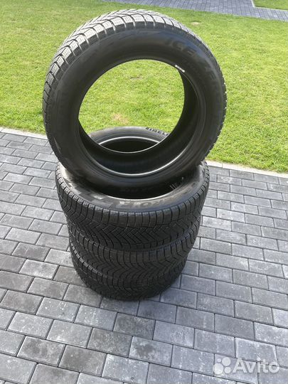 Pirelli Ice Zero FR 225/55 R18
