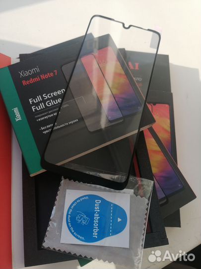 Защитные стекла