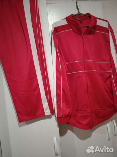 Спортивный костюм