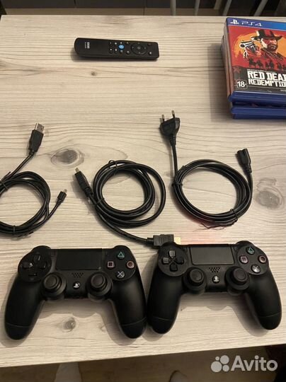 Sony playstation 4 slim