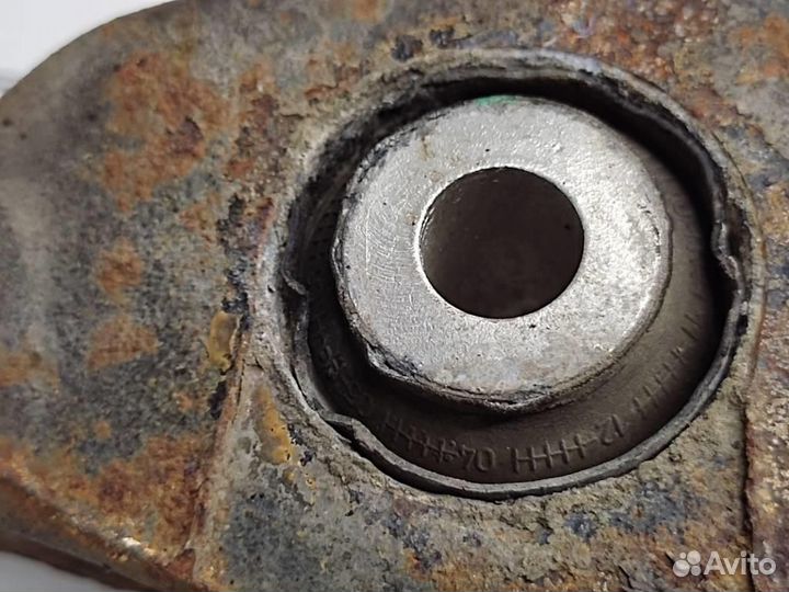 Рычаг передний нижний правый w164 ML-class 642