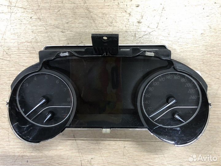 Щиток приборов Toyota Camry 75