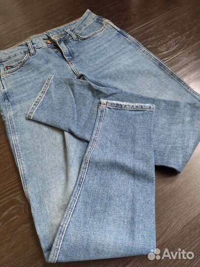 Джинсы женские