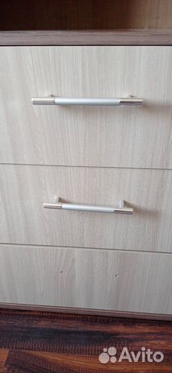 Шкаф