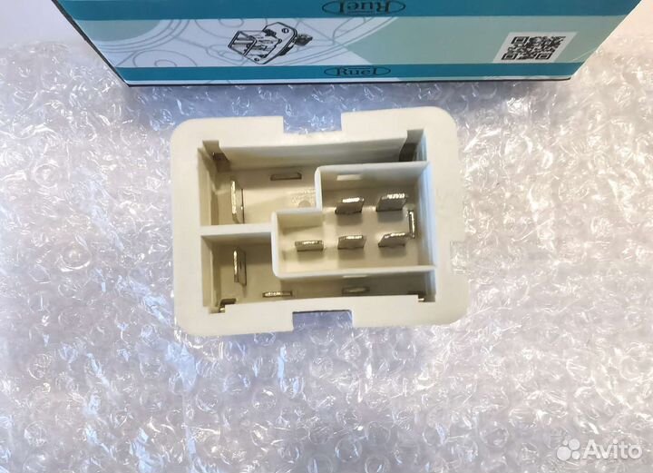 Резистор отопителя Chevrolet, Opel. Новый