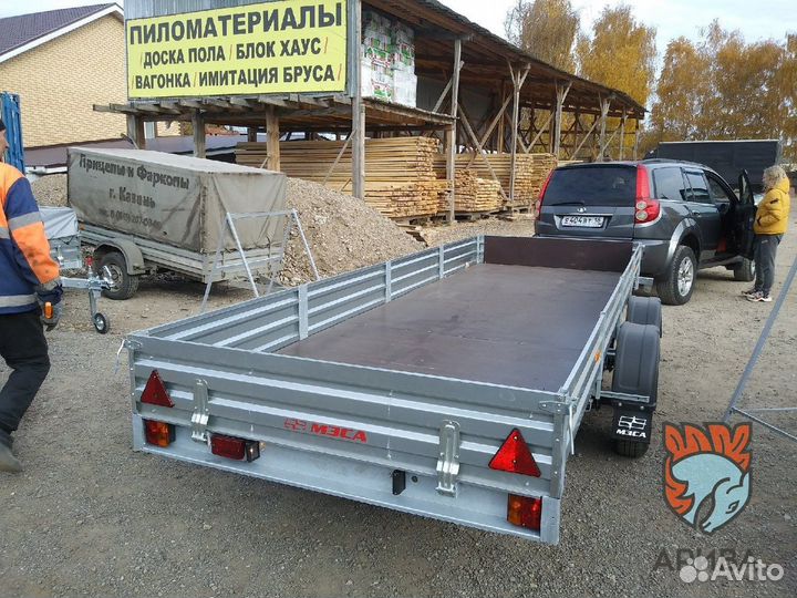 Большой легковой прицеп в кредит