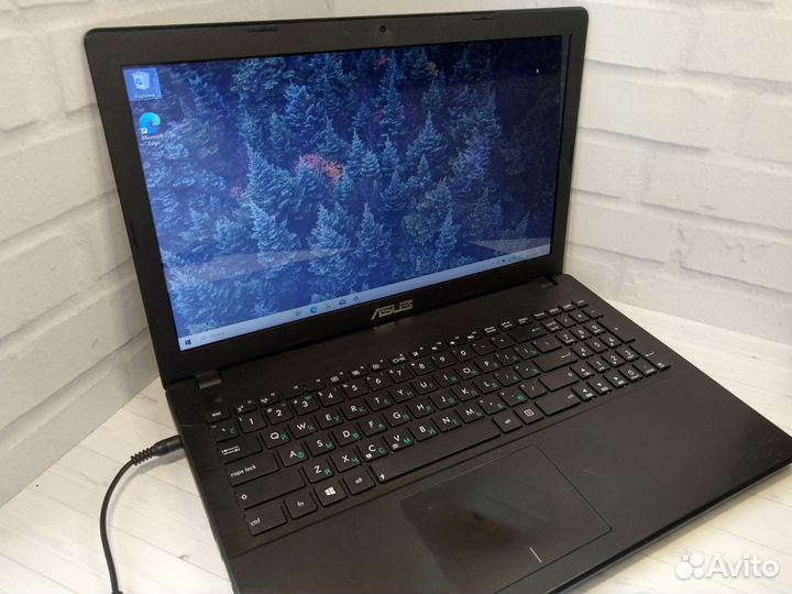 Красивый ноутбук asus 4 ядра/4gb озу