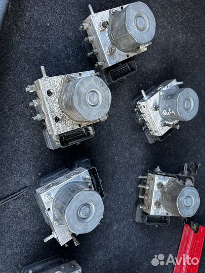 Блок абс Camry 50/55