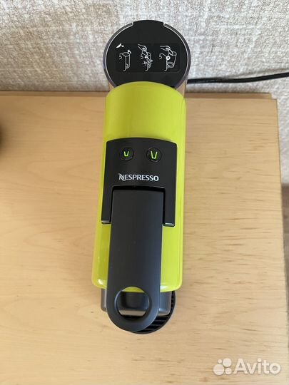 Кофемашина капсульная Delonghi EN85.L